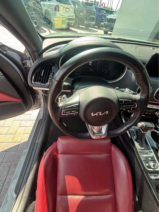 2022 Kia Stinger GT - Image 7 of 11