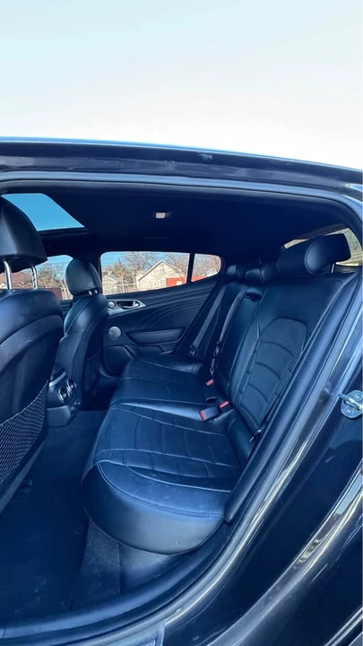 2022 Kia Stinger GT - Image 9 of 9