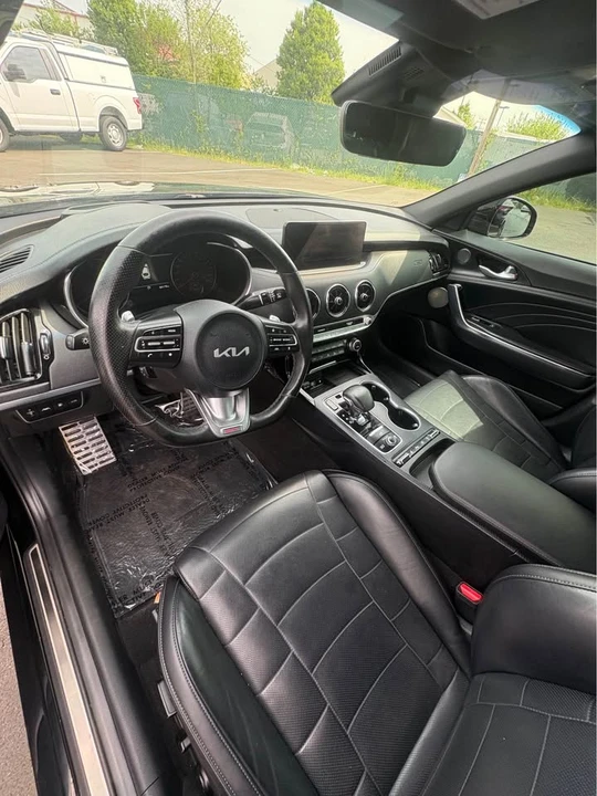 2022 Kia Stinger GT - Image 5 of 7