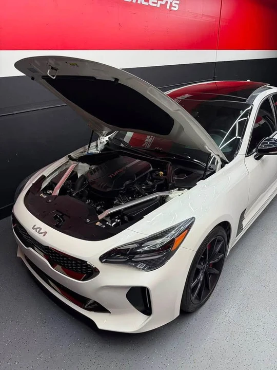 2022 Kia Stinger GT - Image 6 of 15