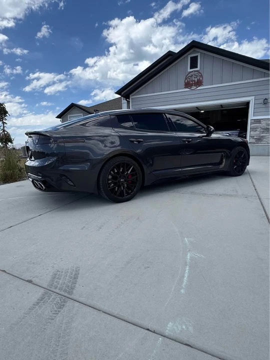 2022 Kia Stinger GT - Image 3 of 17