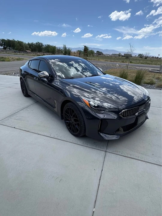 2022 Kia Stinger GT - Image 2 of 17