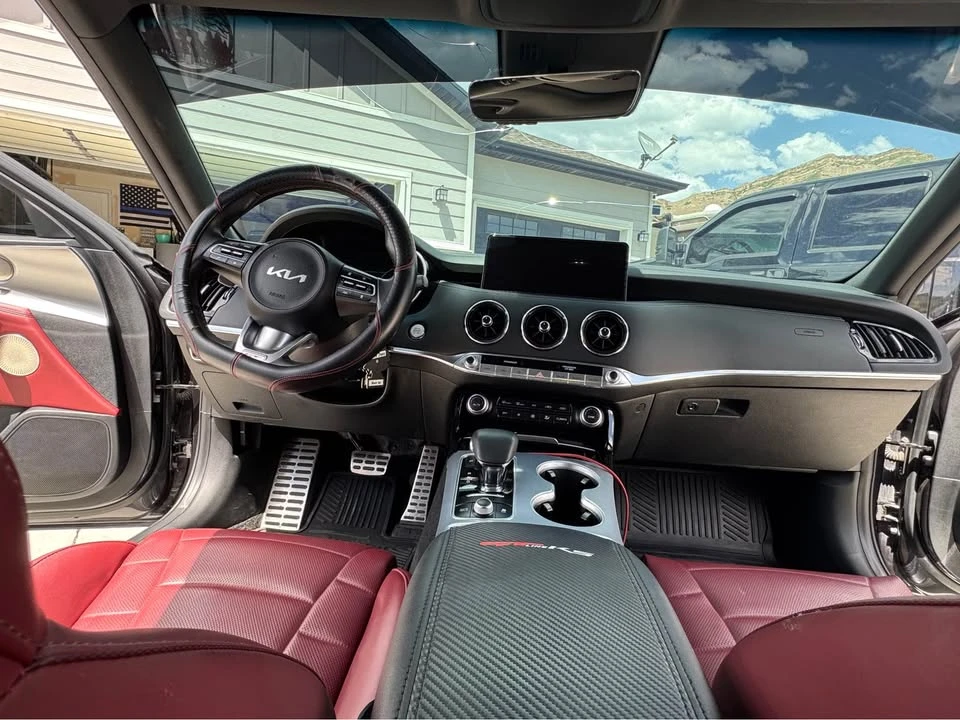 2022 Kia Stinger GT - Image 6 of 17