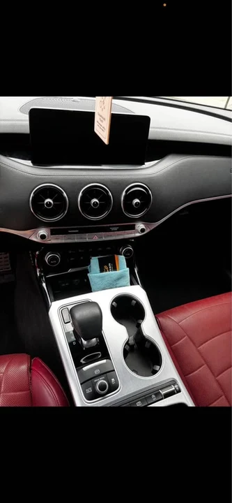 2022 Kia Stinger - Image 12 of 14