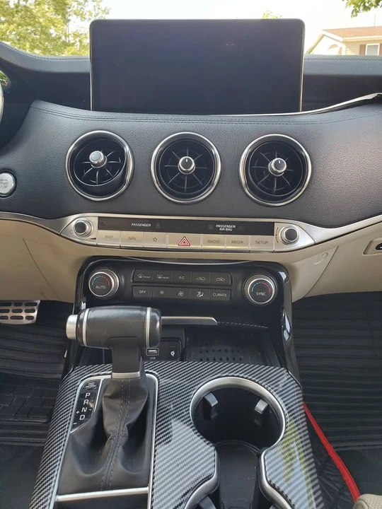 2022 Kia Stinger - Image 6 of 17