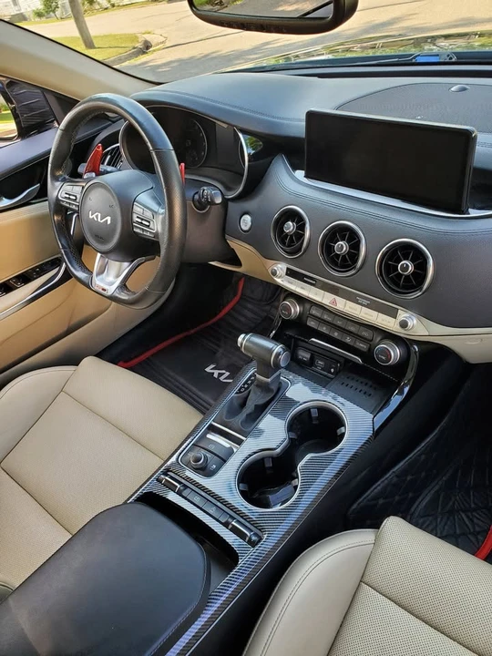 2022 Kia Stinger - Image 5 of 17