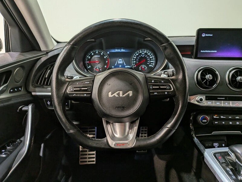 2022 Kia Stinger - Image 16 of 20