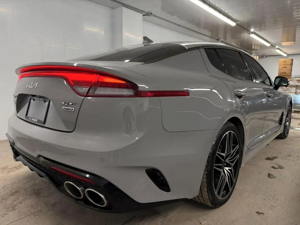 2022 Kia Stinger - Image 7 of 10