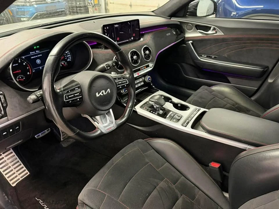 2022 Kia Stinger - Image 10 of 10
