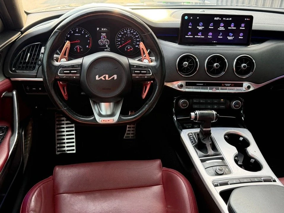 2022 Kia Stinger - Image 14 of 20