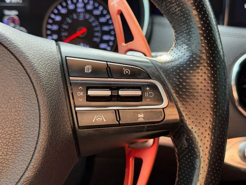 2022 Kia Stinger - Image 17 of 20