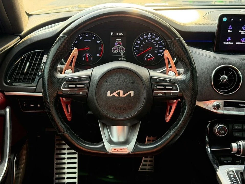 2022 Kia Stinger - Image 15 of 20