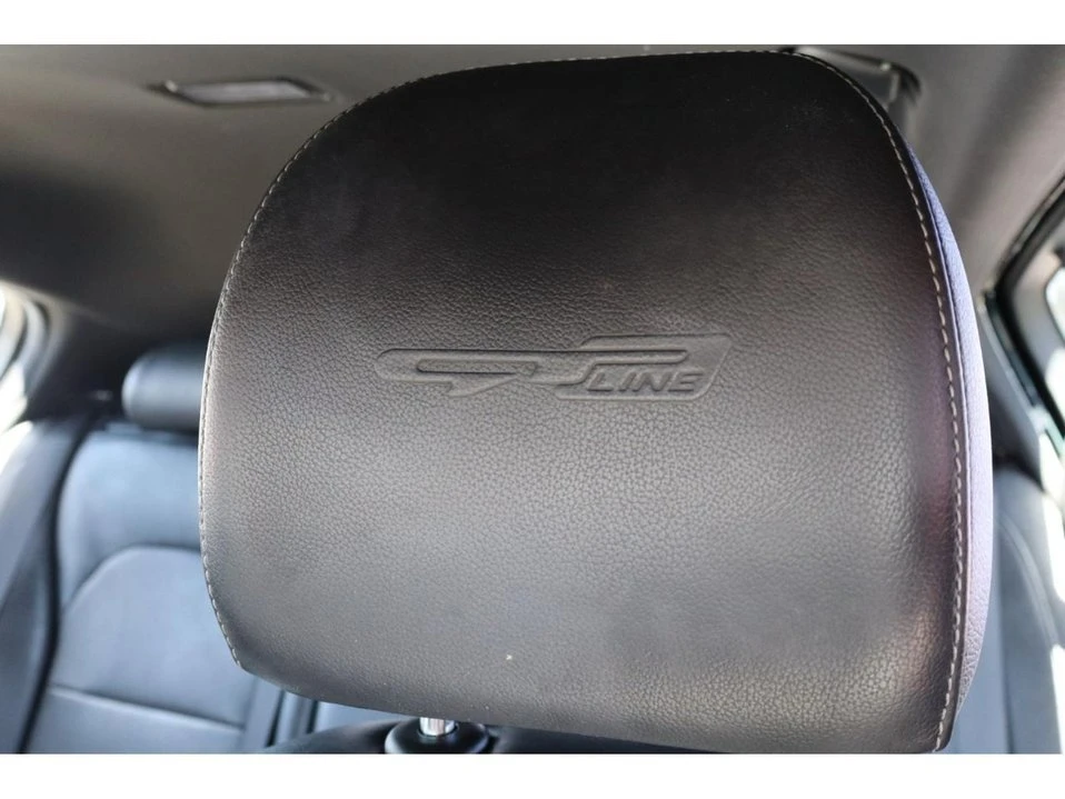 2022 Kia Stinger - Image 16 of 19