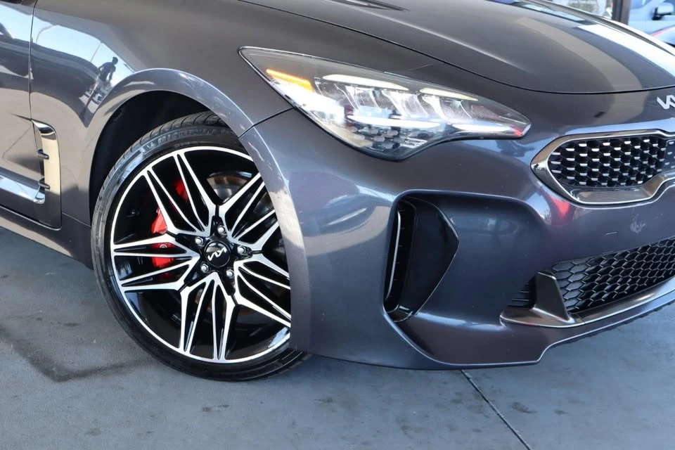 2022 Kia Stinger - Image 4 of 20