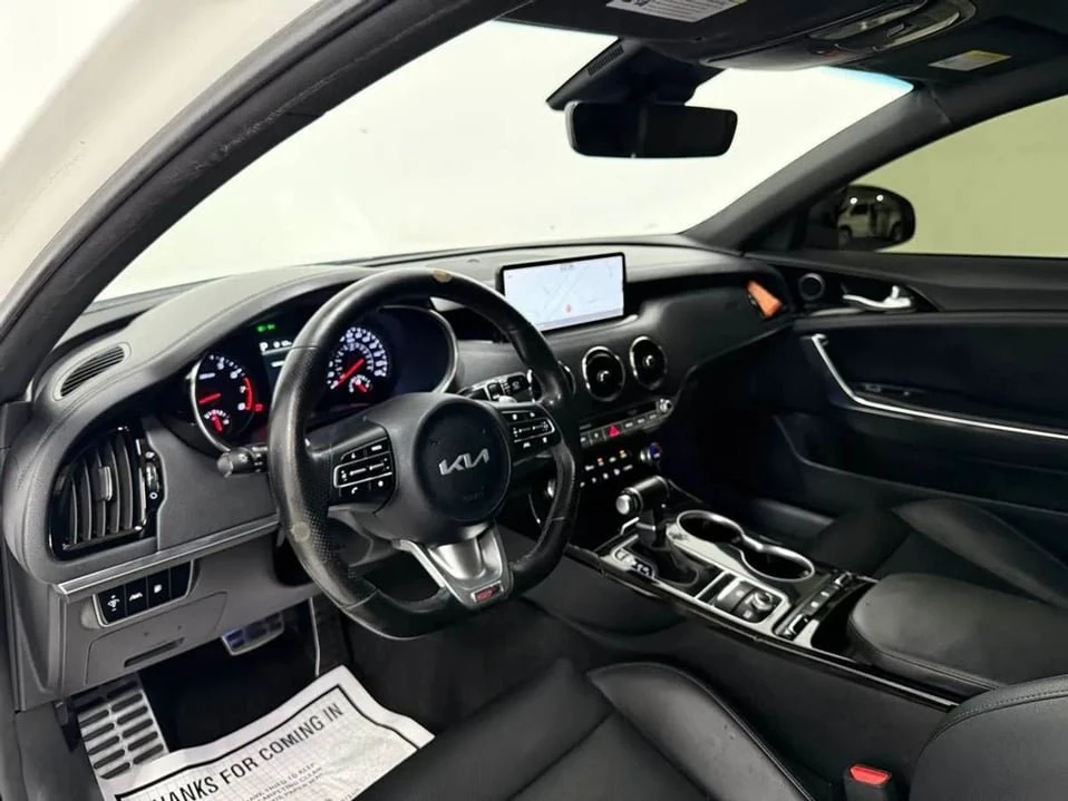 2022 Kia Stinger - Image 14 of 20
