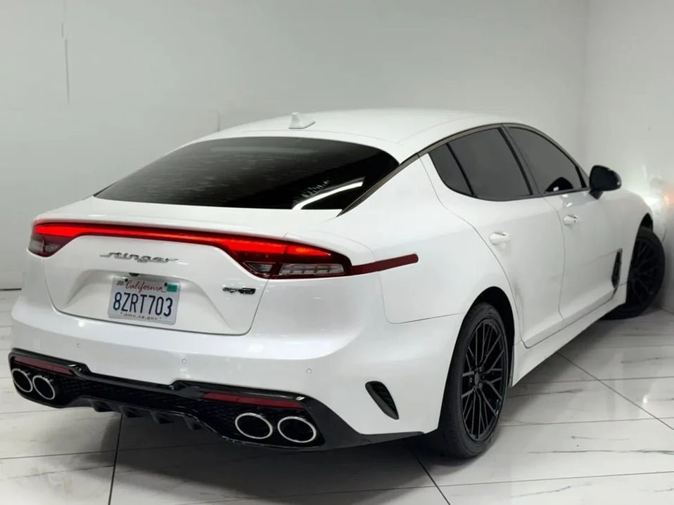 2022 Kia Stinger - Image 11 of 20