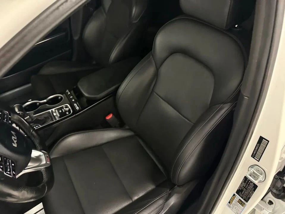 2022 Kia Stinger - Image 16 of 20