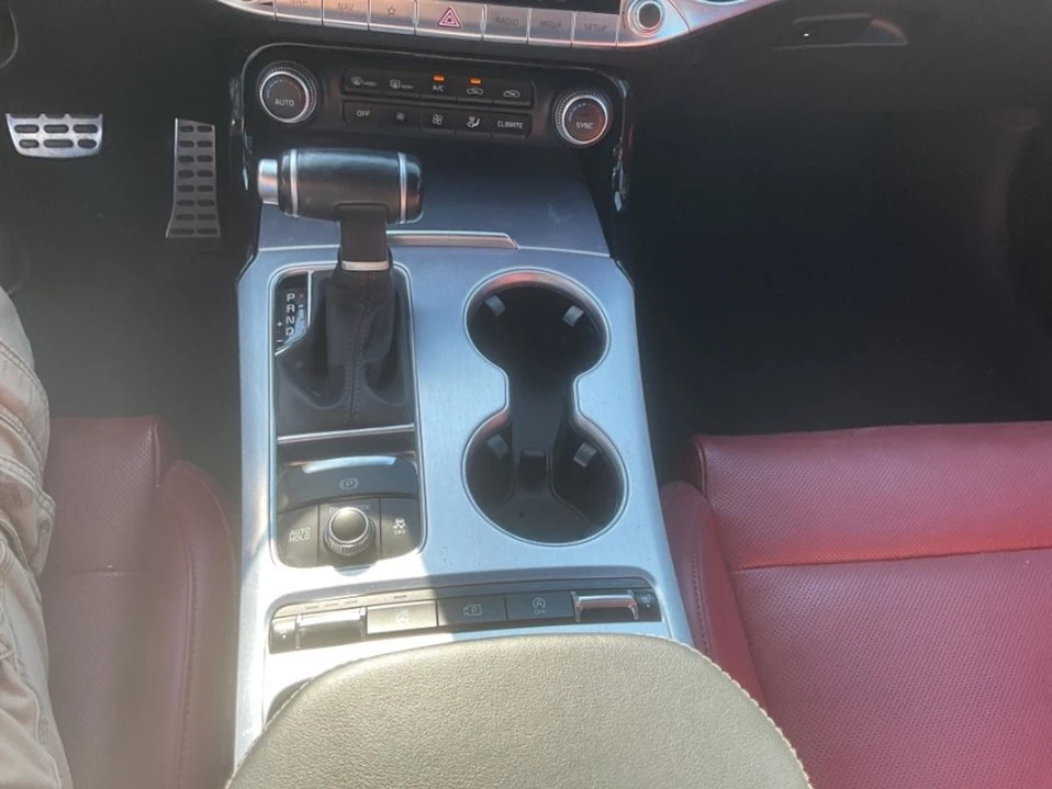 2022 Kia Stinger - Image 14 of 20