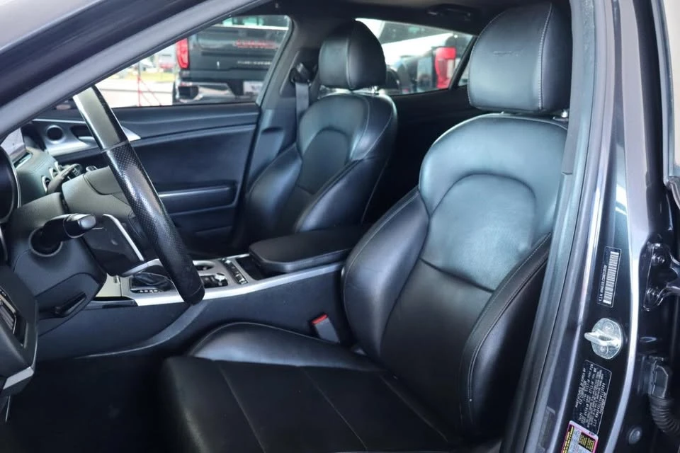 2022 Kia Stinger - Image 16 of 20