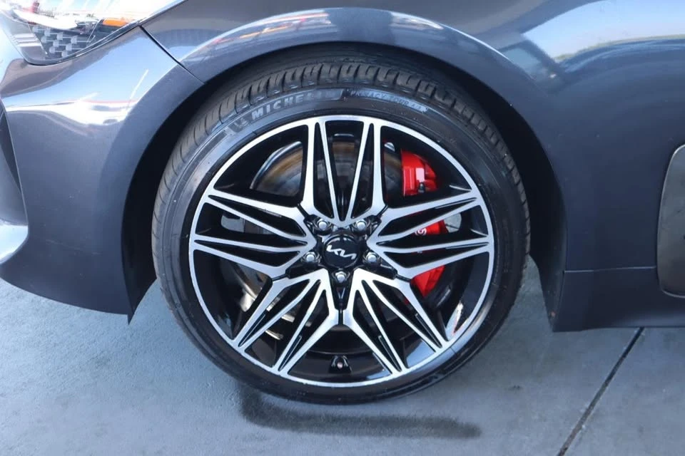 2022 Kia Stinger - Image 12 of 20