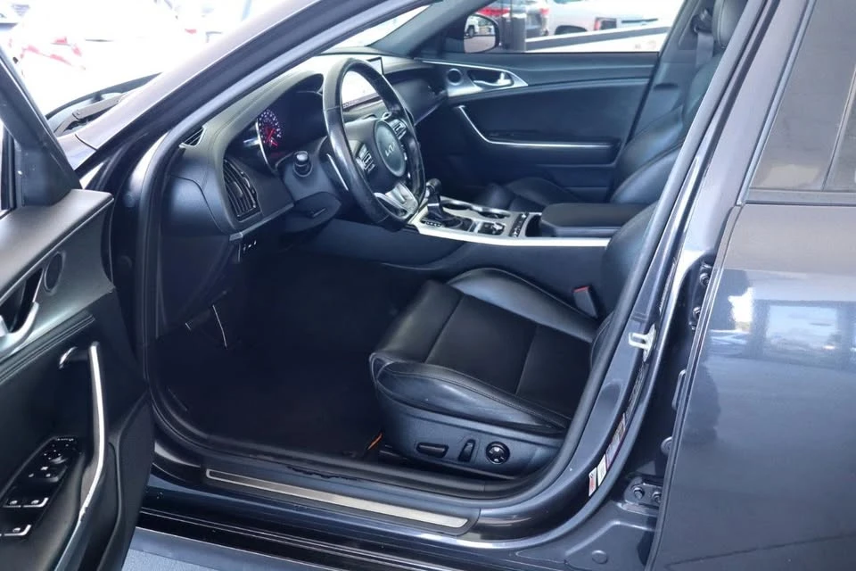 2022 Kia Stinger - Image 14 of 20