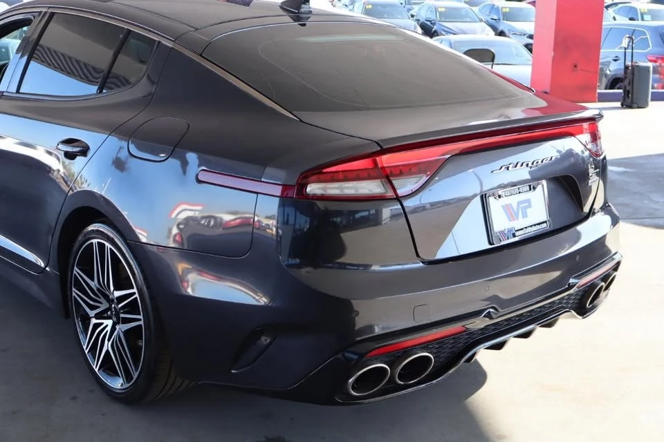2022 Kia Stinger - Image 9 of 20