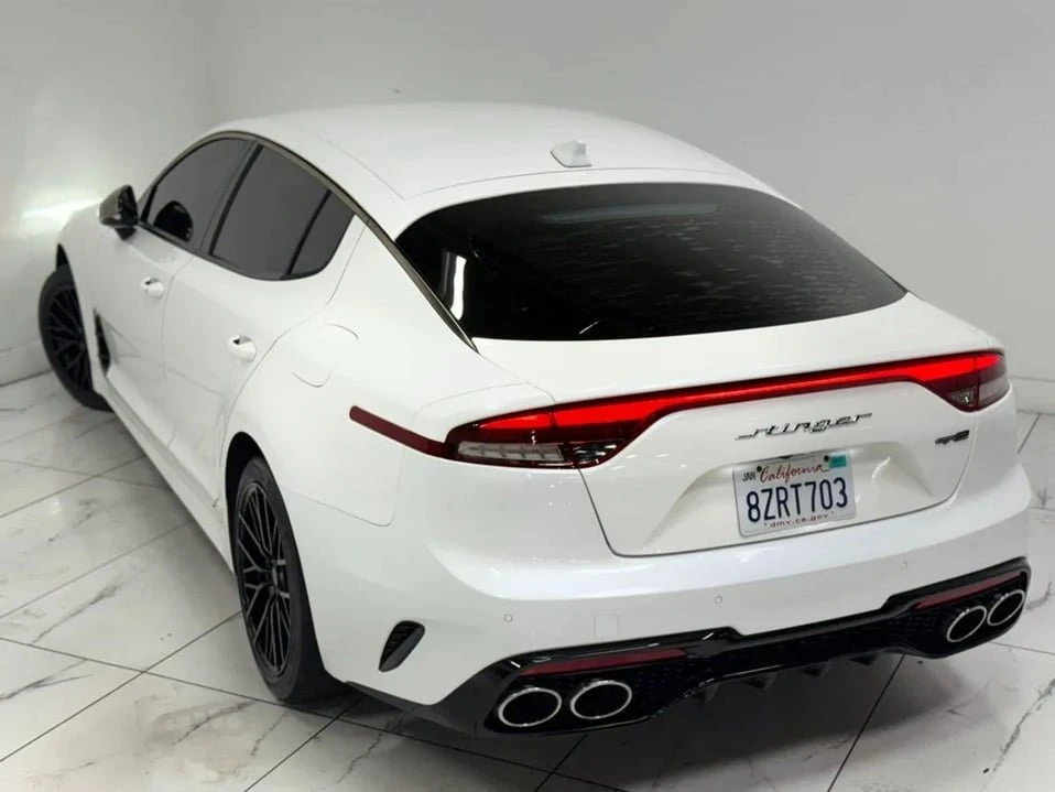 2022 Kia Stinger - Image 8 of 20