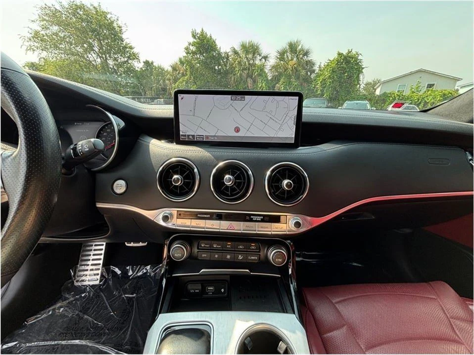 2022 Kia Stinger - Image 11 of 20