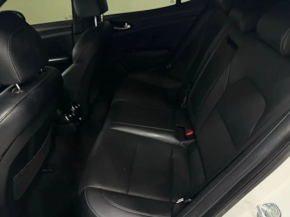2022 Kia Stinger - Image 19 of 20