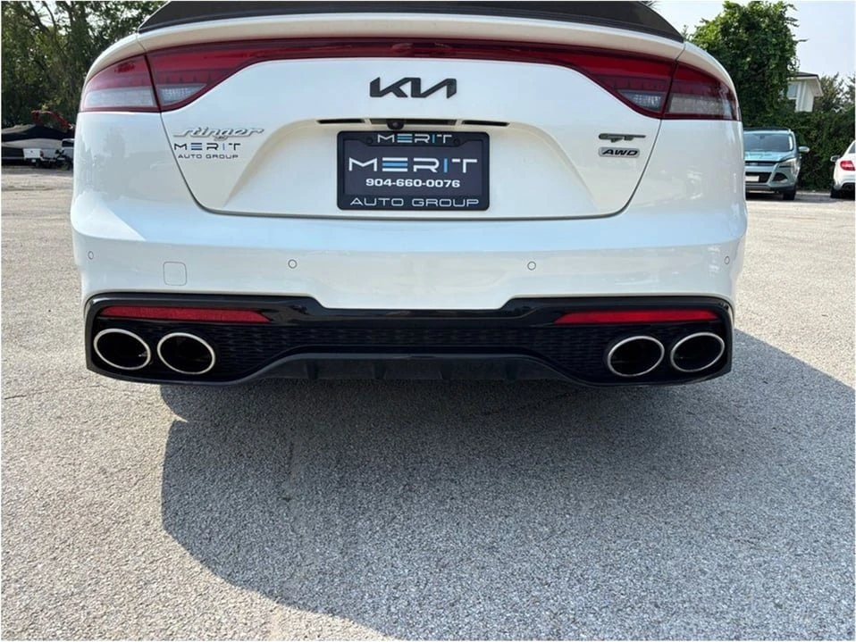 2022 Kia Stinger - Image 17 of 20