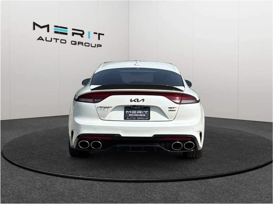 2022 Kia Stinger - Image 8 of 20