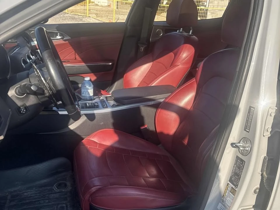 2022 Kia Stinger - Image 3 of 8