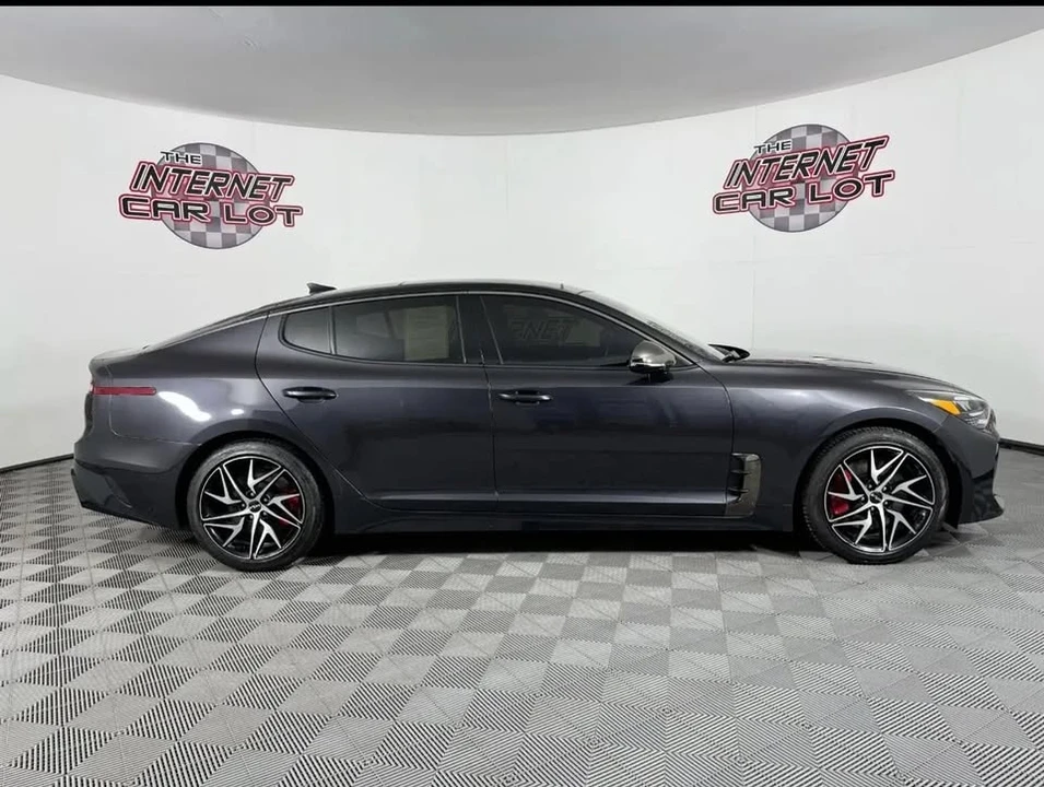 2022 Kia Stinger - Image 3 of 8