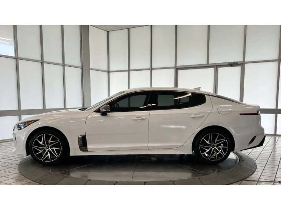 2022 Kia Stinger - Image 4 of 20