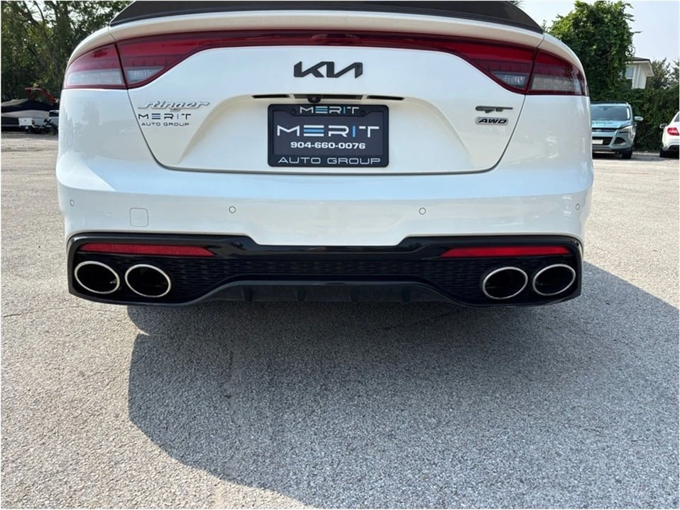 2022 Kia Stinger - Image 17 of 20