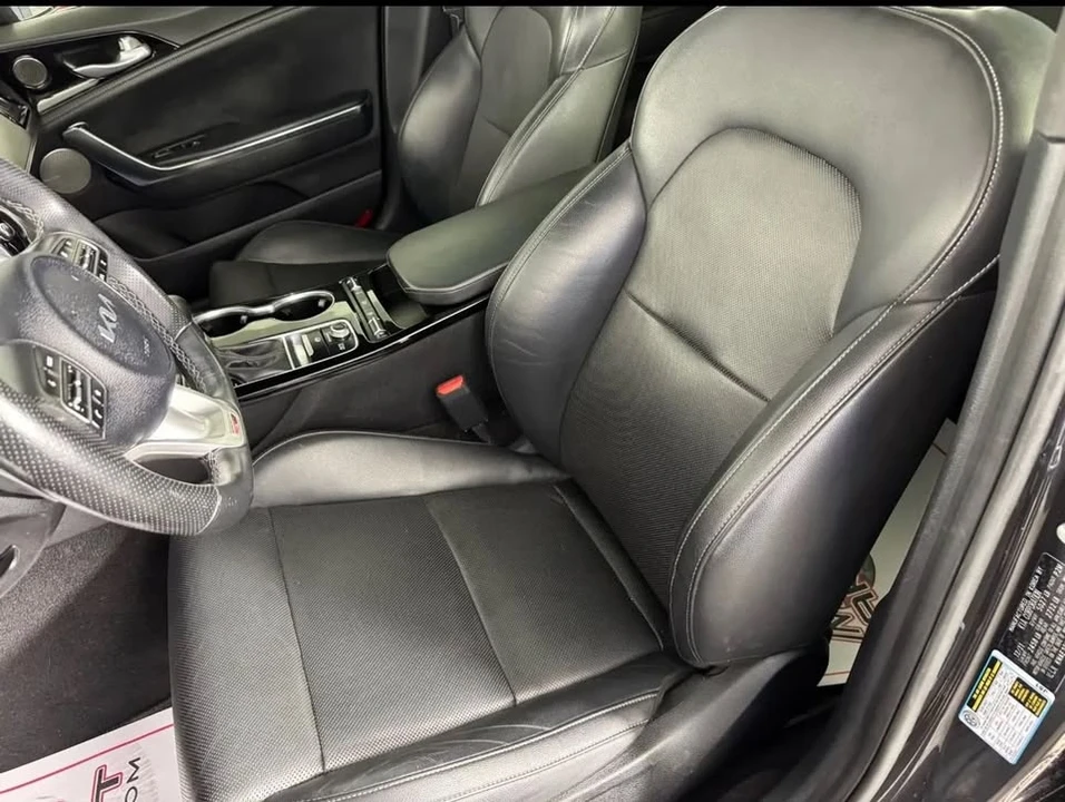 2022 Kia Stinger - Image 7 of 8