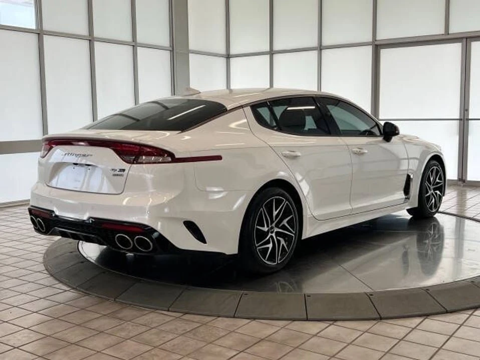 2022 Kia Stinger - Image 7 of 20