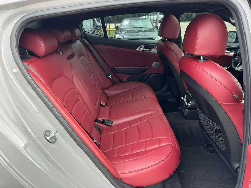 2022 Kia Stinger - Image 16 of 20