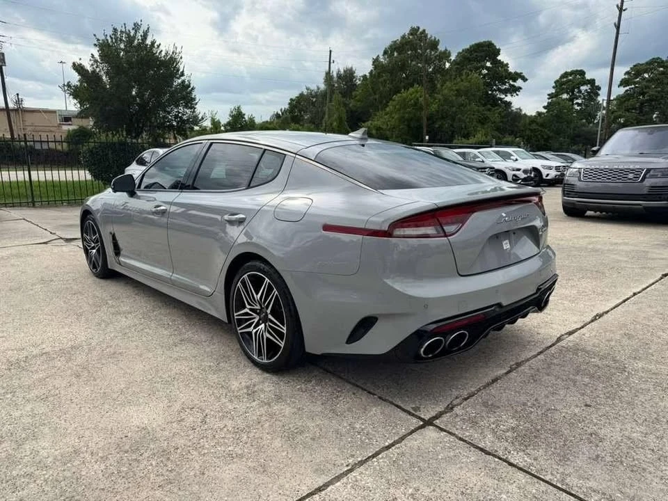 2022 Kia Stinger - Image 8 of 20
