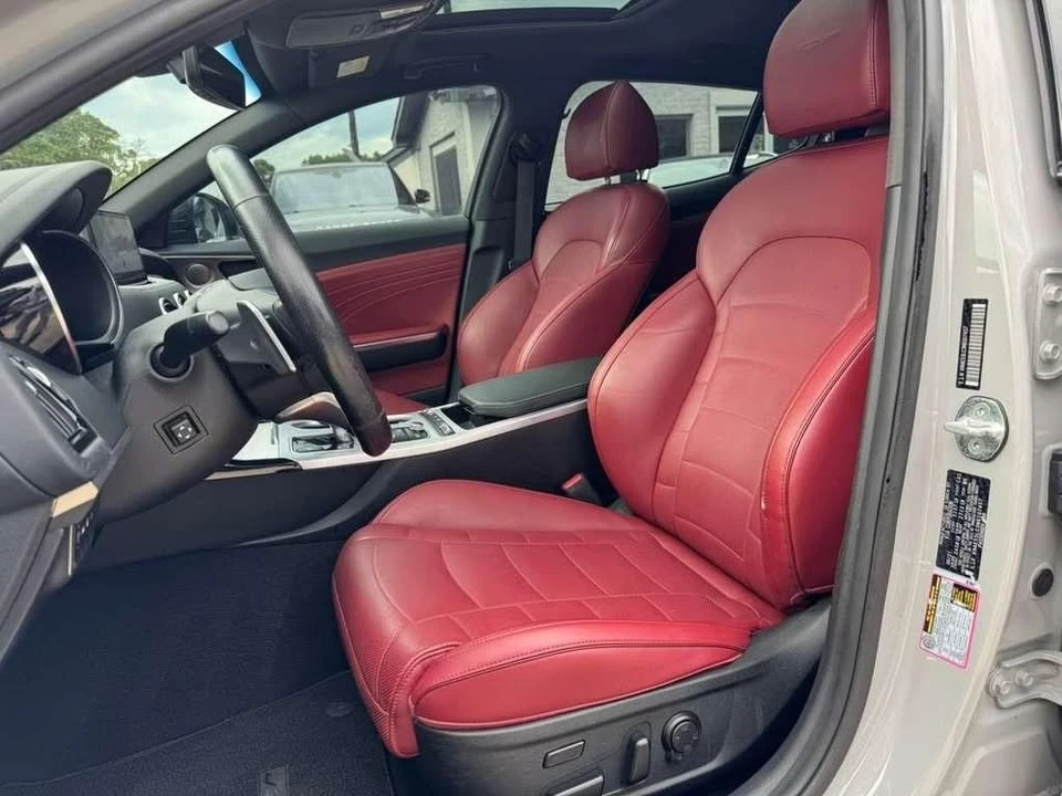 2022 Kia Stinger - Image 11 of 20