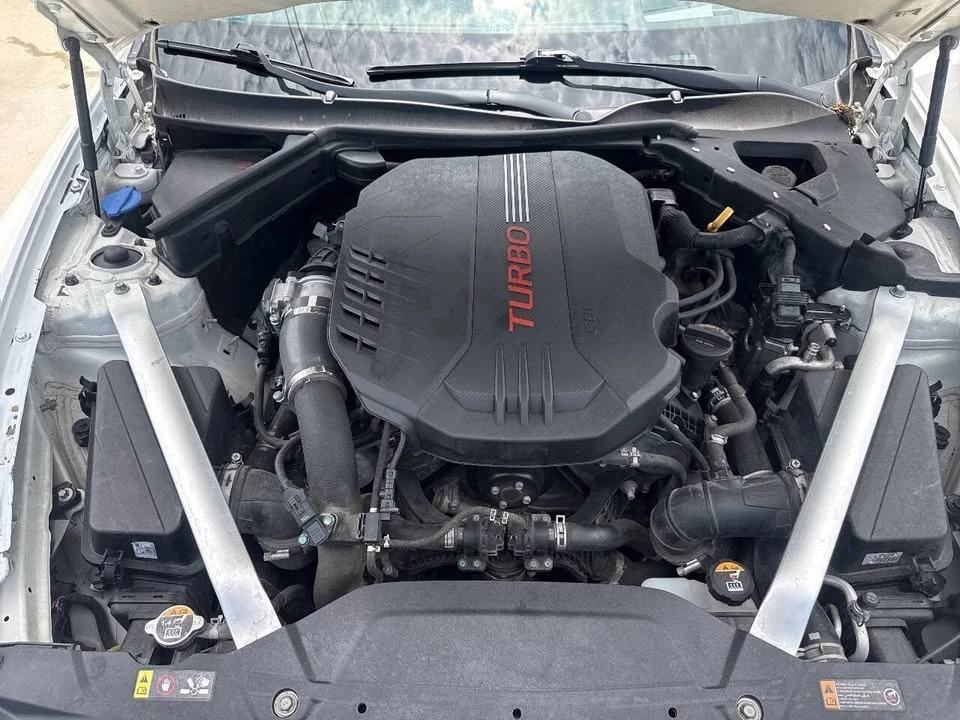 2022 Kia Stinger - Image 14 of 16