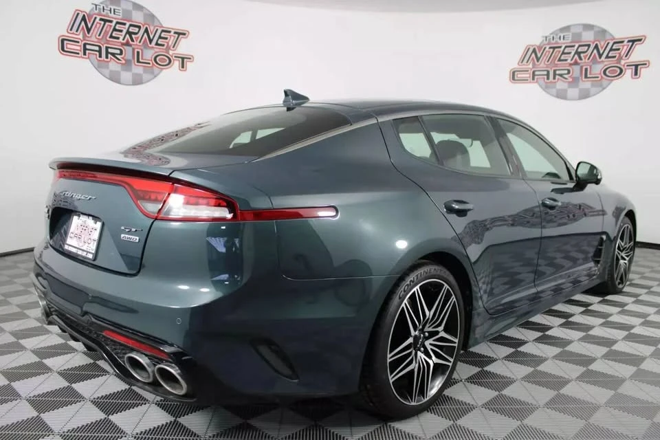 2022 Kia Stinger - Image 8 of 20