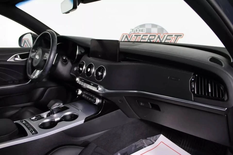 2022 Kia Stinger - Image 12 of 20