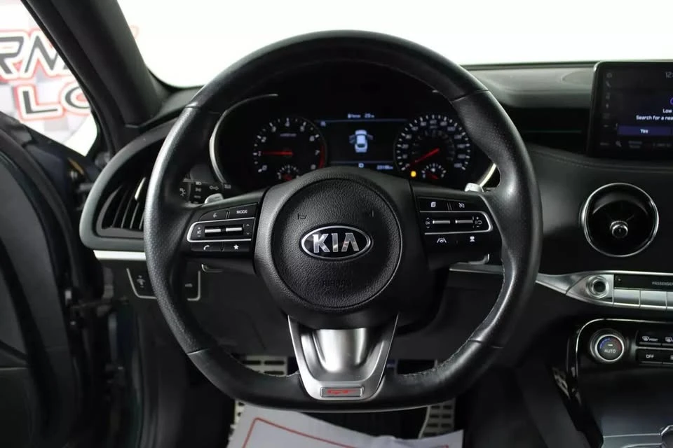 2022 Kia Stinger - Image 13 of 20
