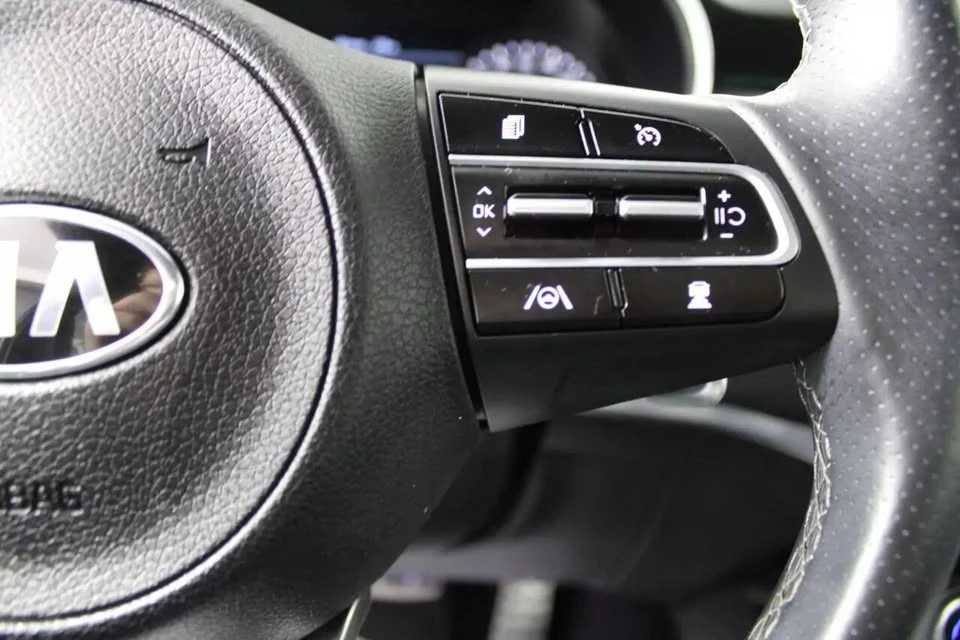 2022 Kia Stinger - Image 18 of 20