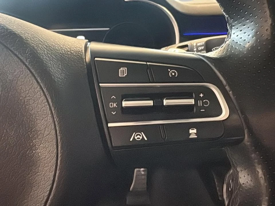 2022 Kia Stinger - Image 17 of 20
