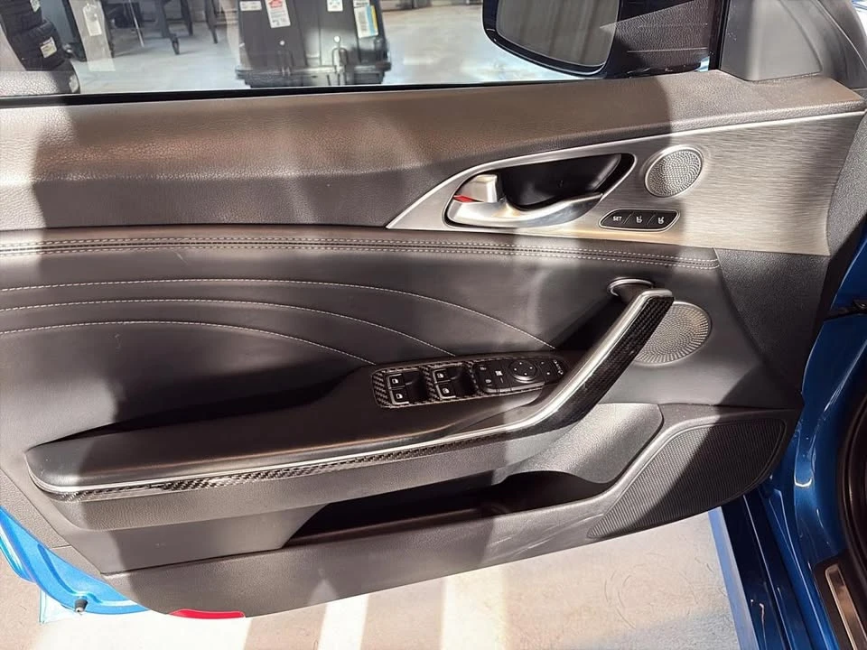 2022 Kia Stinger - Image 11 of 20