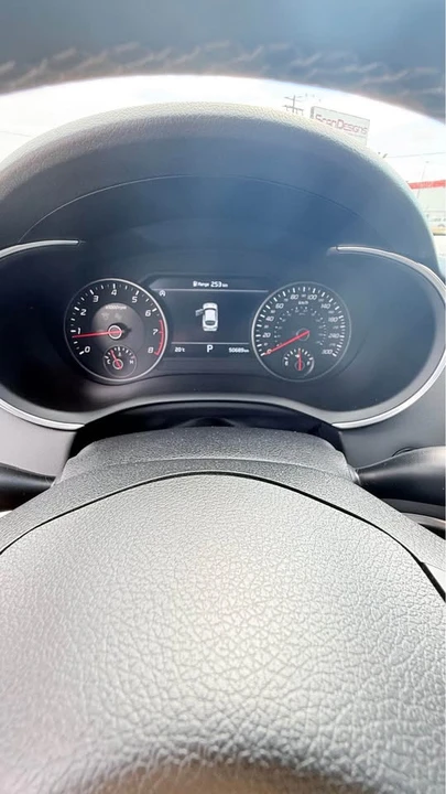 2022 Kia Stinger - Image 15 of 18