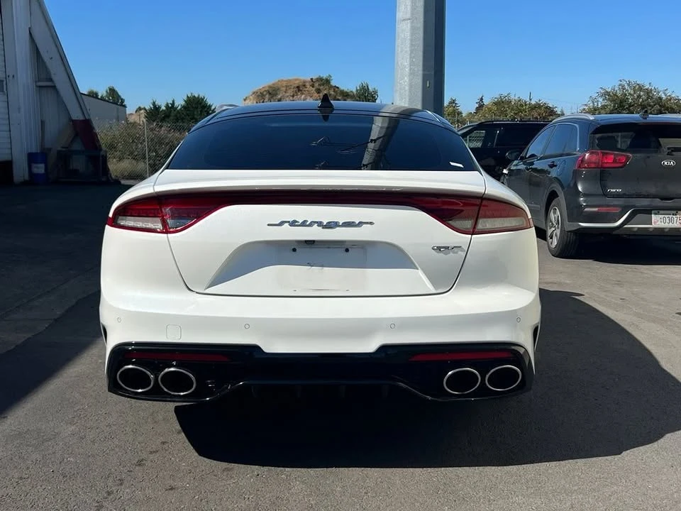 2022 Kia Stinger GT - Image 10 of 20