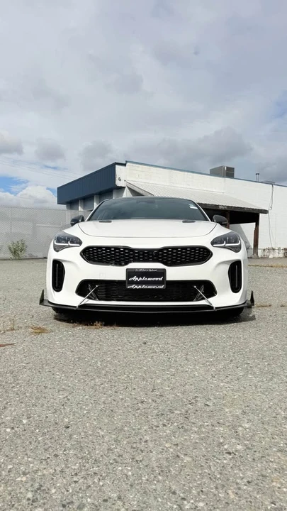 2022 Kia Stinger - Image 11 of 18